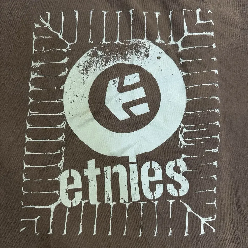 Vintage Etnies Skateboarding Brown T-Shirt Men’s Size Large Made In USA